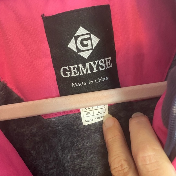 Gemyse Women's Pink Ski & Snow Jacket - Picture 2 of 5